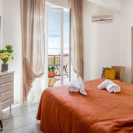 Hotel Villa Teresa Лоано Экстерьер фото